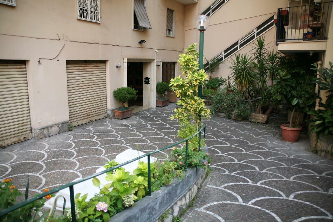 Verrotti House Napoli Exterior foto